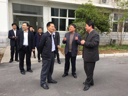 省政协副秘书长李奎一行莅临市高新技术创业服务中心调研爱弥儿环境科技等企业